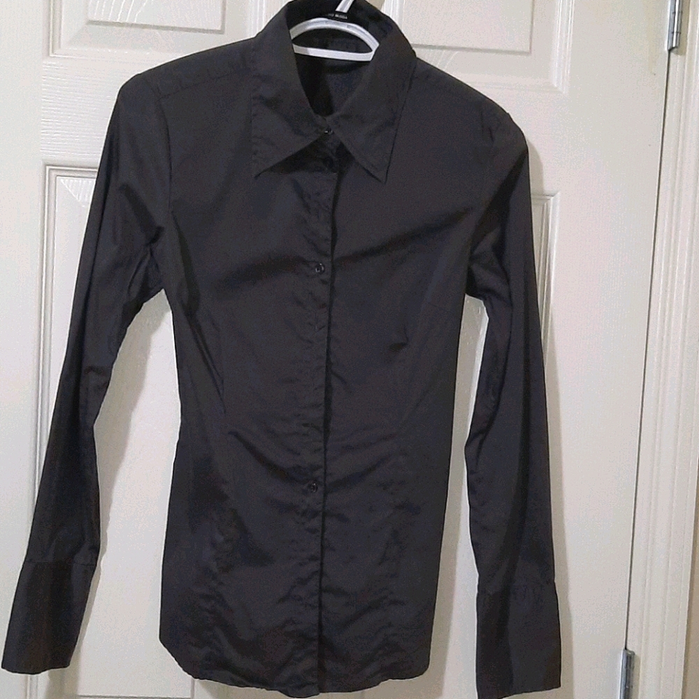 Woman's button down dress shirt